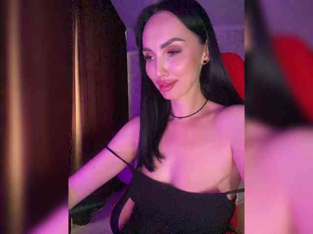 AnnaBlackFlame webcam