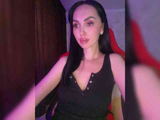 AnnaBlackFlame webcam