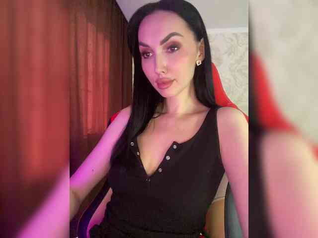 AnnaBlackFlame webcam