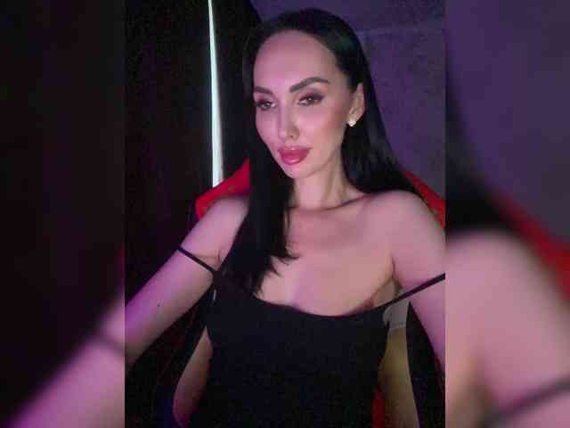 AnnaBlackFlame webcam