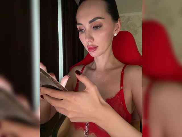 AnnaBlackFlame webcam