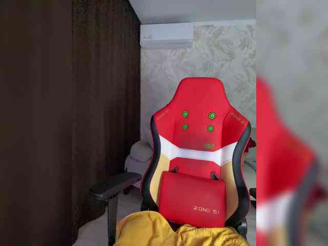 Anna-Dzhiganovna webcam