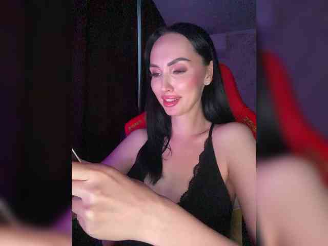 AnnaBlackFlame webcam