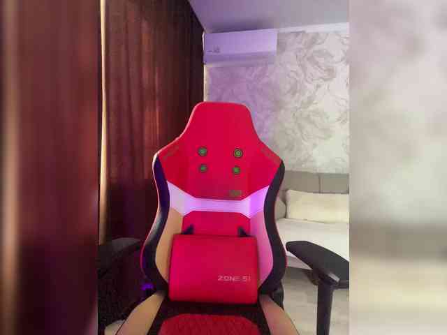 AnnaBlackFlame webcam