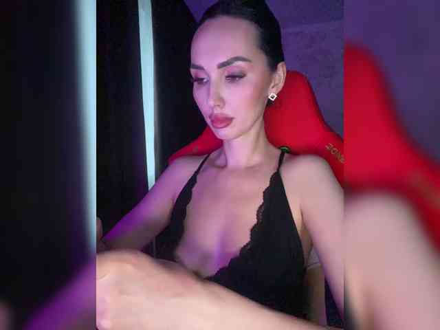 AnnaBlackFlame webcam