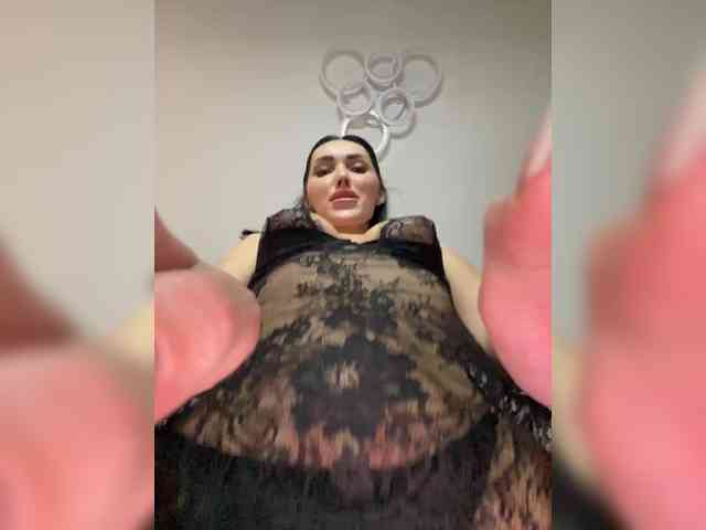 AnnaBlackFlame webcam