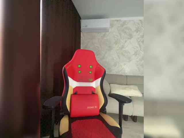 AnnaBlackFlame webcam