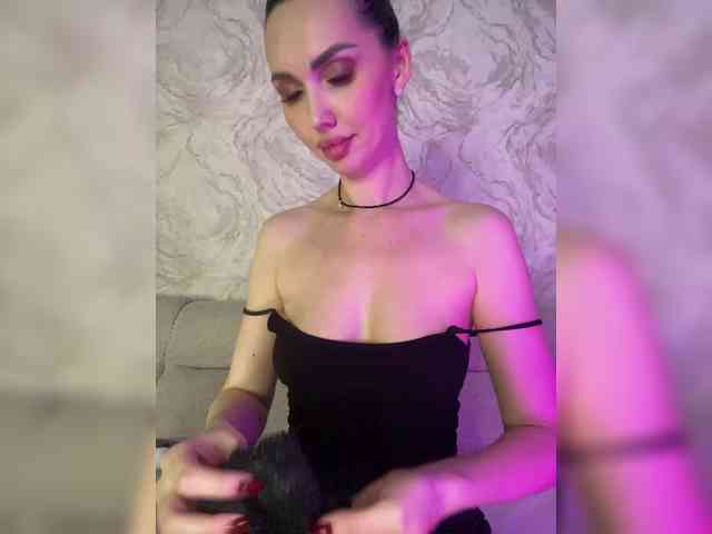 AnnaBlackFlame webcam