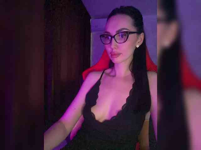 AnnaBlackFlame webcam