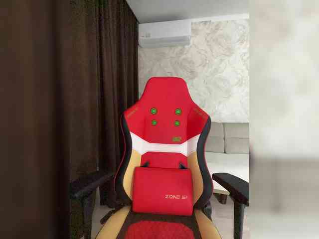 AnnaBlackFlame webcam