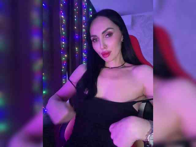 AnnaBlackFlame webcam