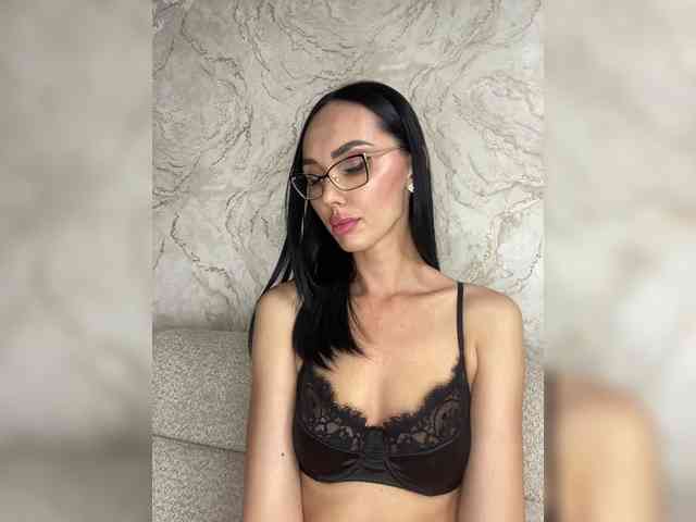spy web cam LolaFox