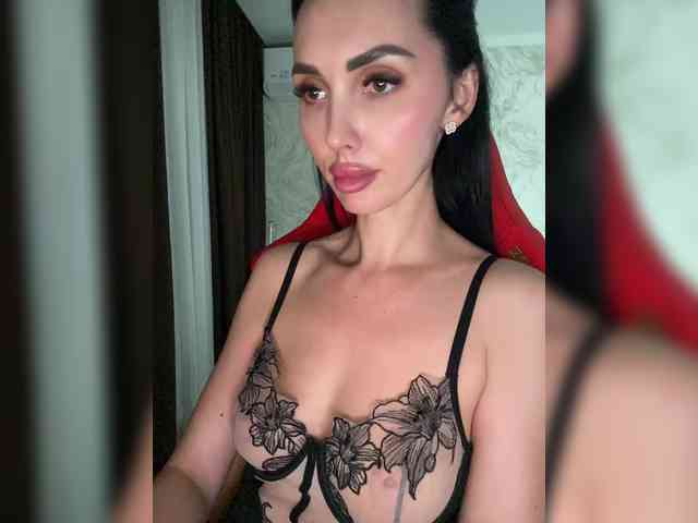 AnnaBlackFlame webcam