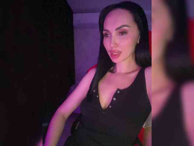 AnnaBlackFlame webcam