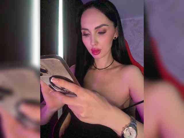 AnnaBlackFlame webcam