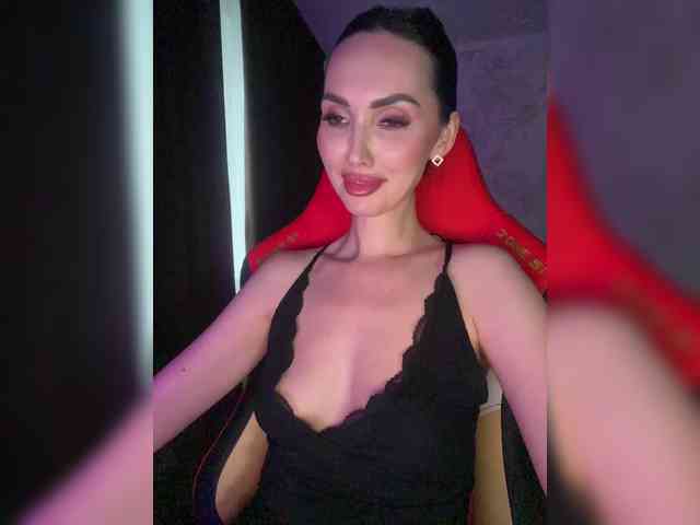 AnnaBlackFlame webcam