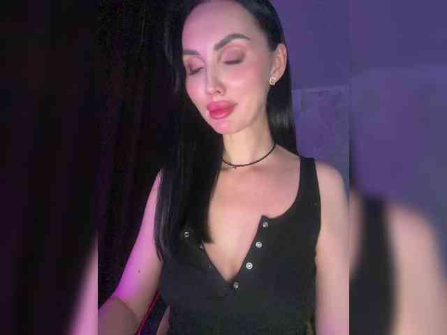 AnnaBlackFlame webcam