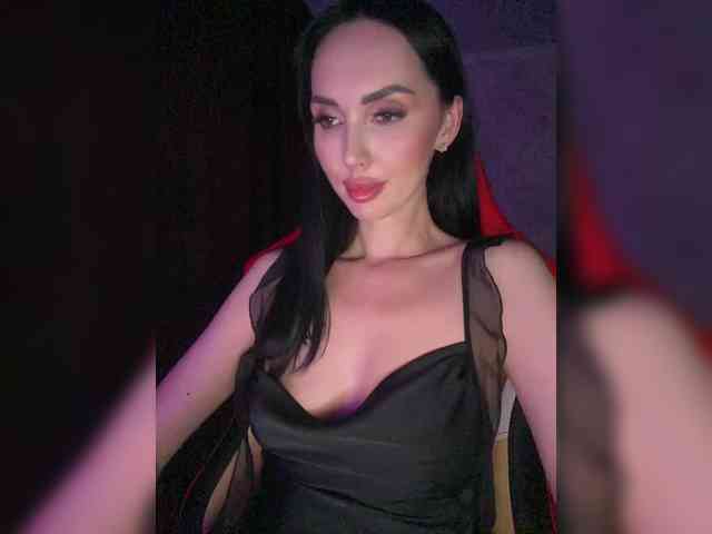 AnnaBlackFlame webcam