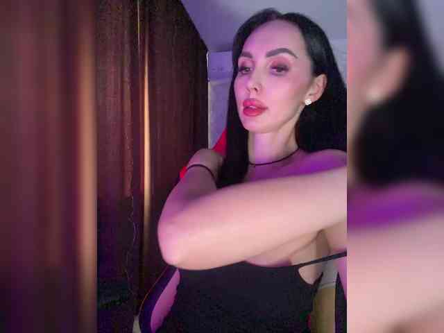 AnnaBlackFlame webcam