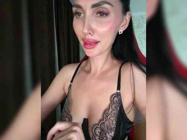 AnnaBlackFlame webcam