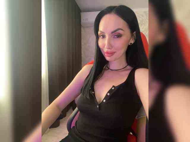 AnnaBlackFlame webcam