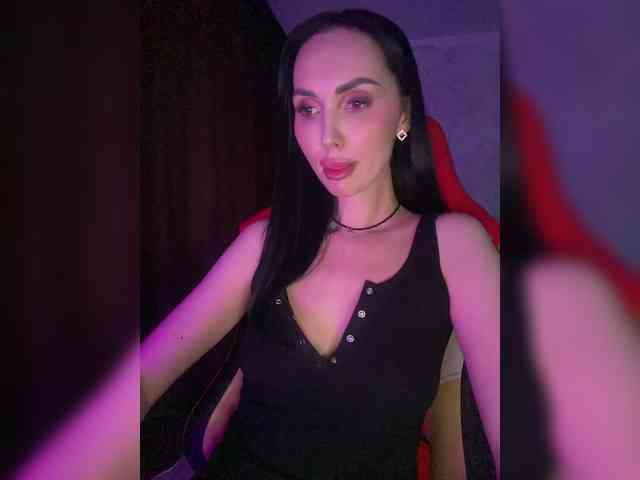 AnnaBlackFlame webcam