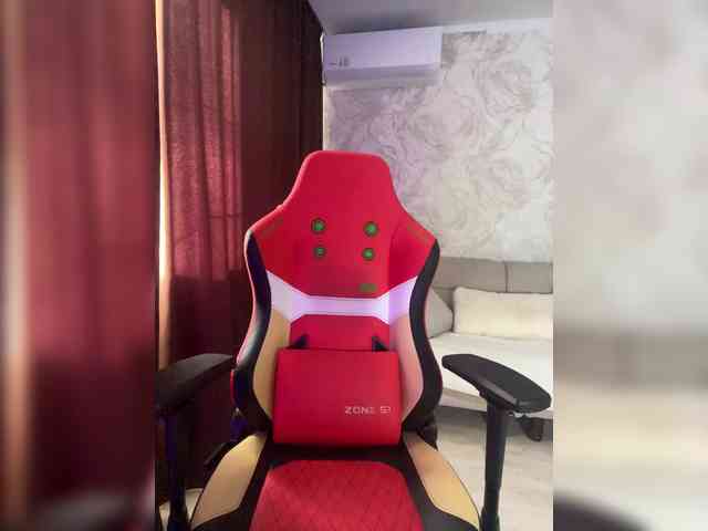 AnnaBlackFlame webcam