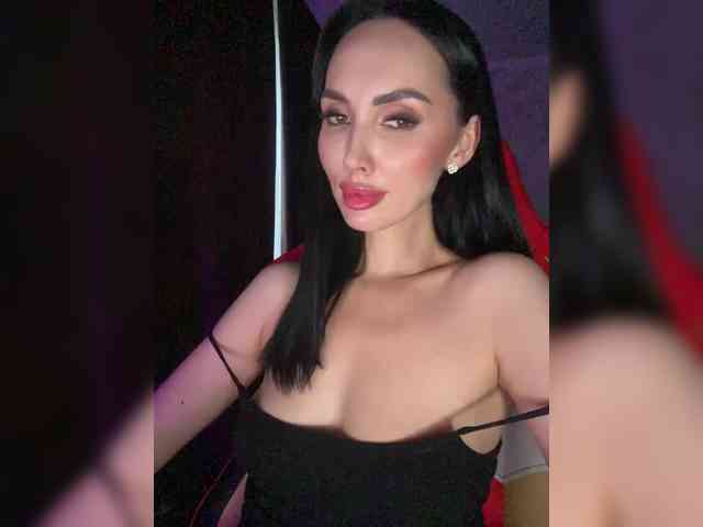 AnnaBlackFlame webcam