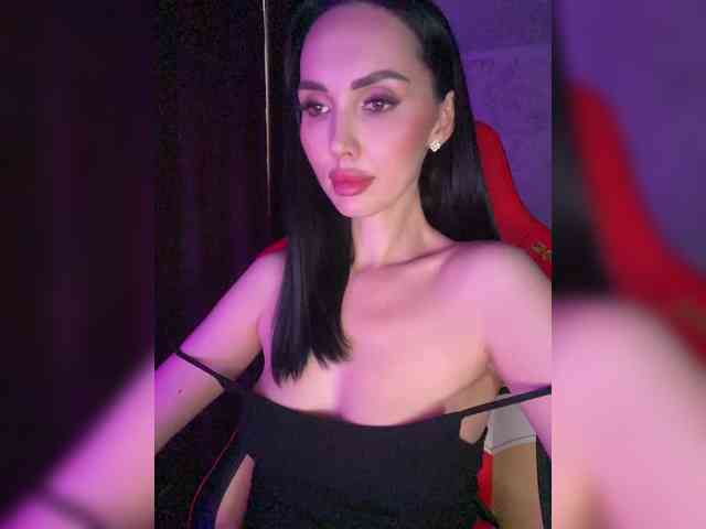 AnnaBlackFlame webcam