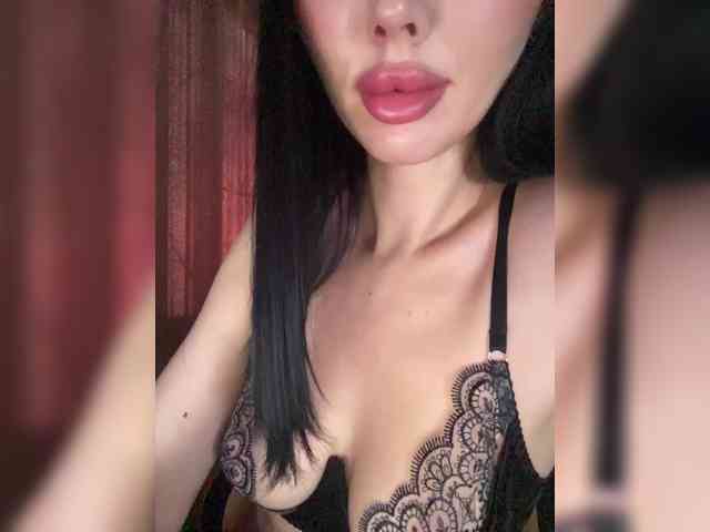 AnnaBlackFlame webcam