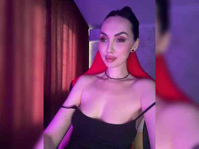 AnnaBlackFlame webcam