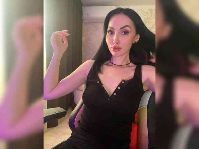 AnnaBlackFlame webcam