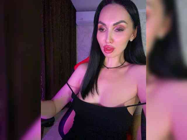 AnnaBlackFlame webcam