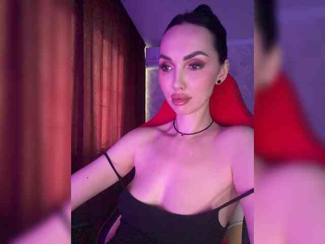 AnnaBlackFlame webcam