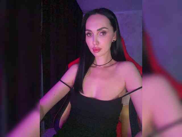 AnnaBlackFlame webcam