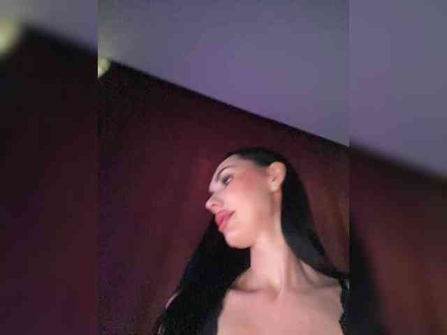 AnnaBlackFlame webcam