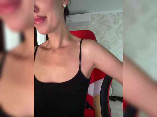 AnnaBlackFlame webcam