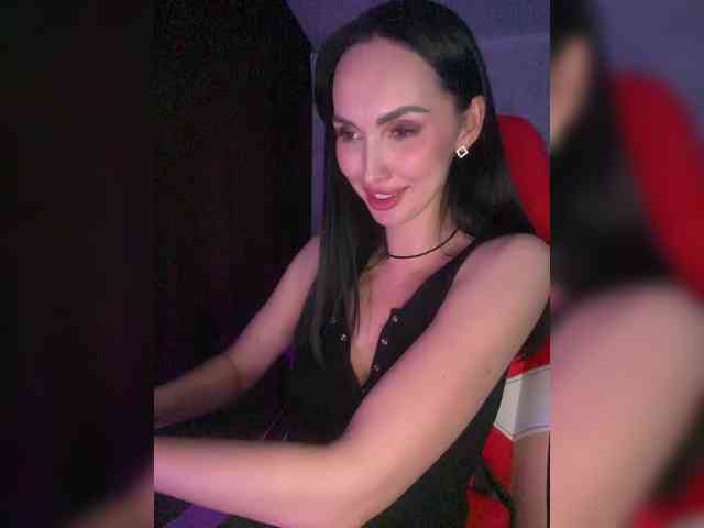 AnnaBlackFlame webcam