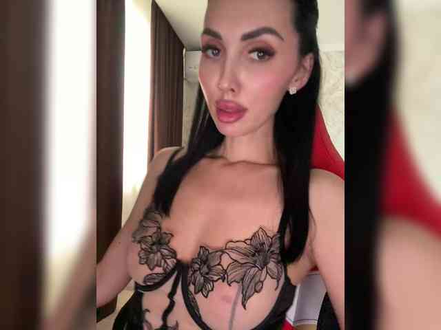AnnaBlackFlame webcam