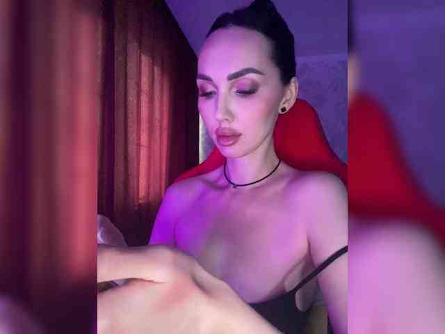 AnnaBlackFlame webcam