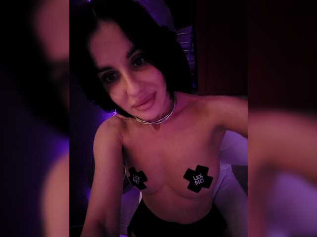 LolaLee's BongaCams profile