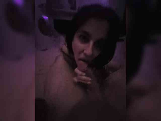 LolaLee webcam