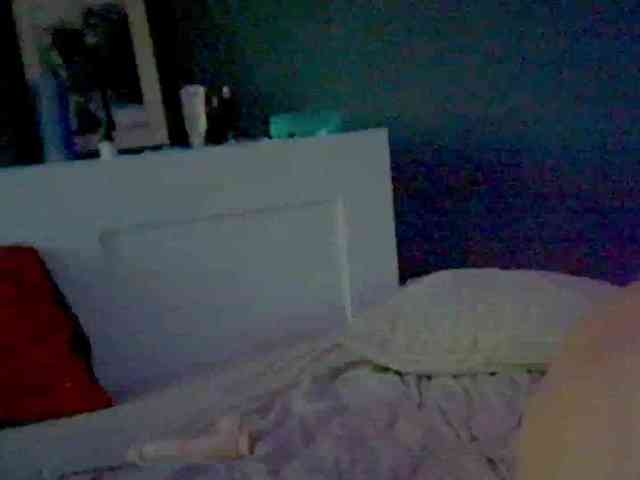 LolaLee webcam