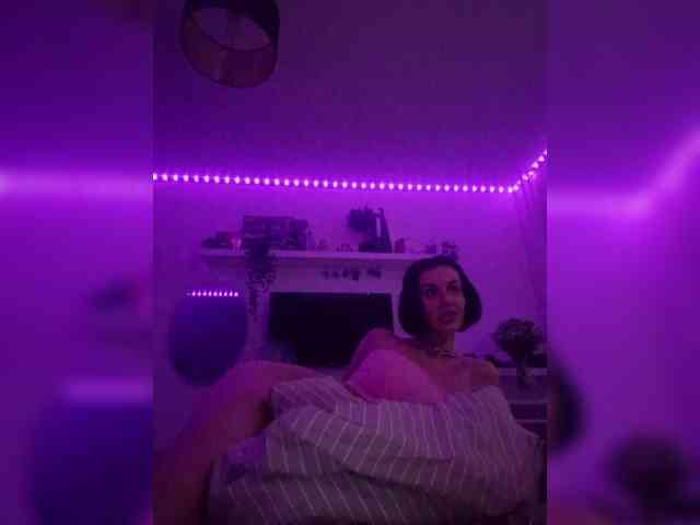 LolaLee webcam