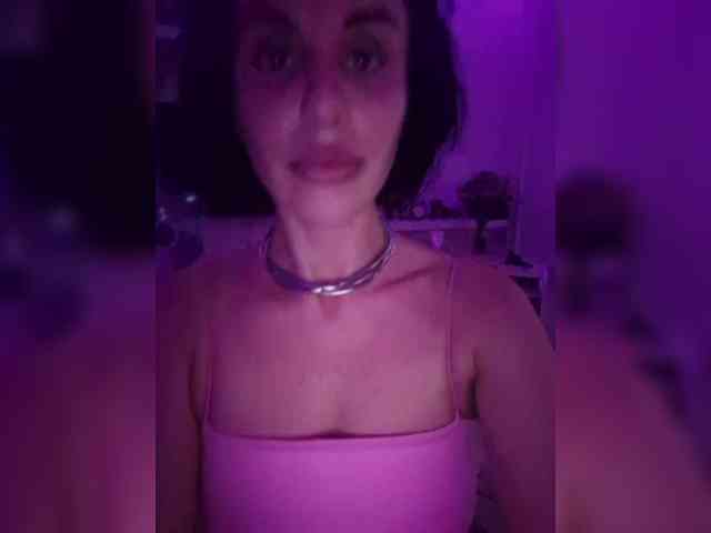 LolaLee webcam