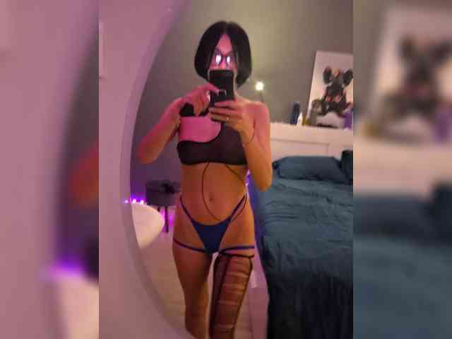 LolaAlex webcam