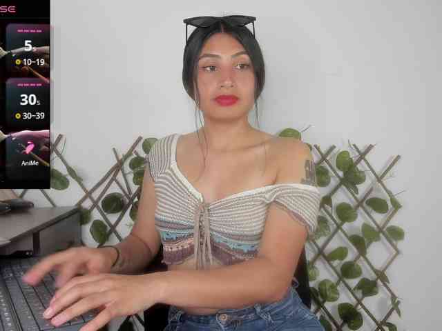 Andrewbi webcam