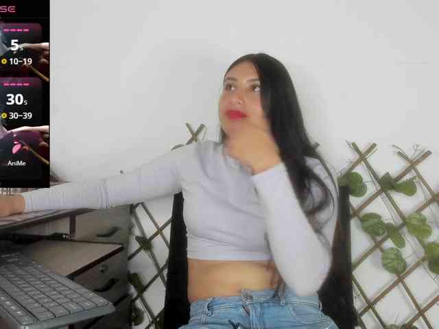 Andrewbi webcam