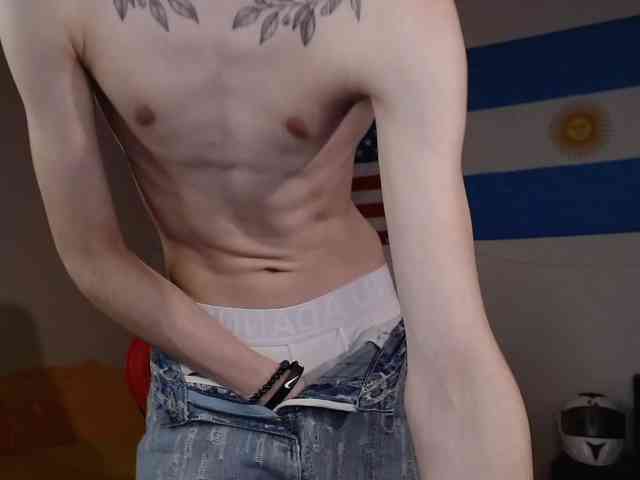 danny-noir Live Webcam on {site_name}