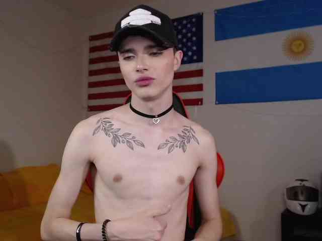 danny-noir Live Webcam on {site_name}